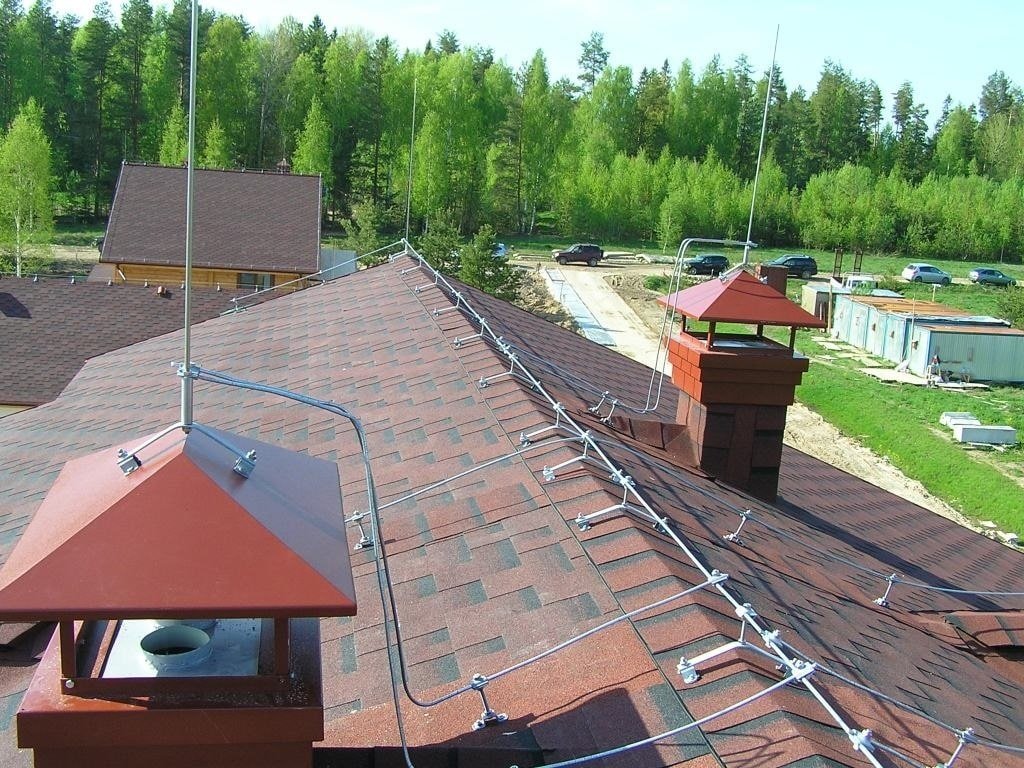 Молниезащита скатной кровли